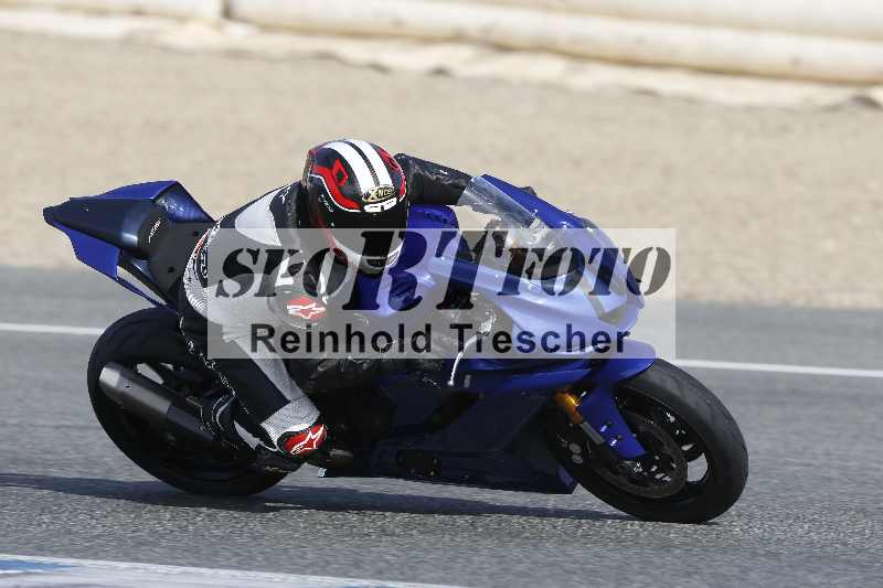 /Archiv-2024/01 26.-28.01.2024 Moto Center Thun Jerez/Gruppe gruen-green/76